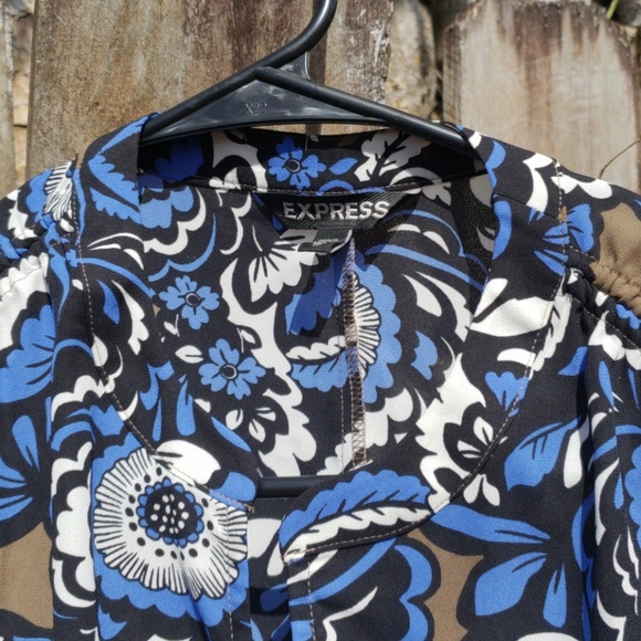 Blouse - Picture 2 of 3